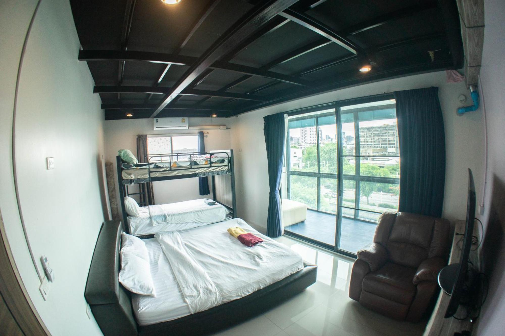 Baan1668 Hometel Near Chinatown One Bangkok Exteriör bild